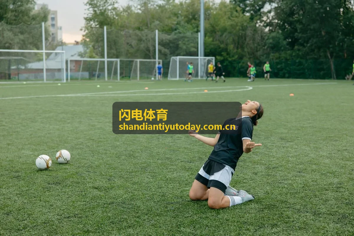 闪电体育足球专区德甲射手榜海报
